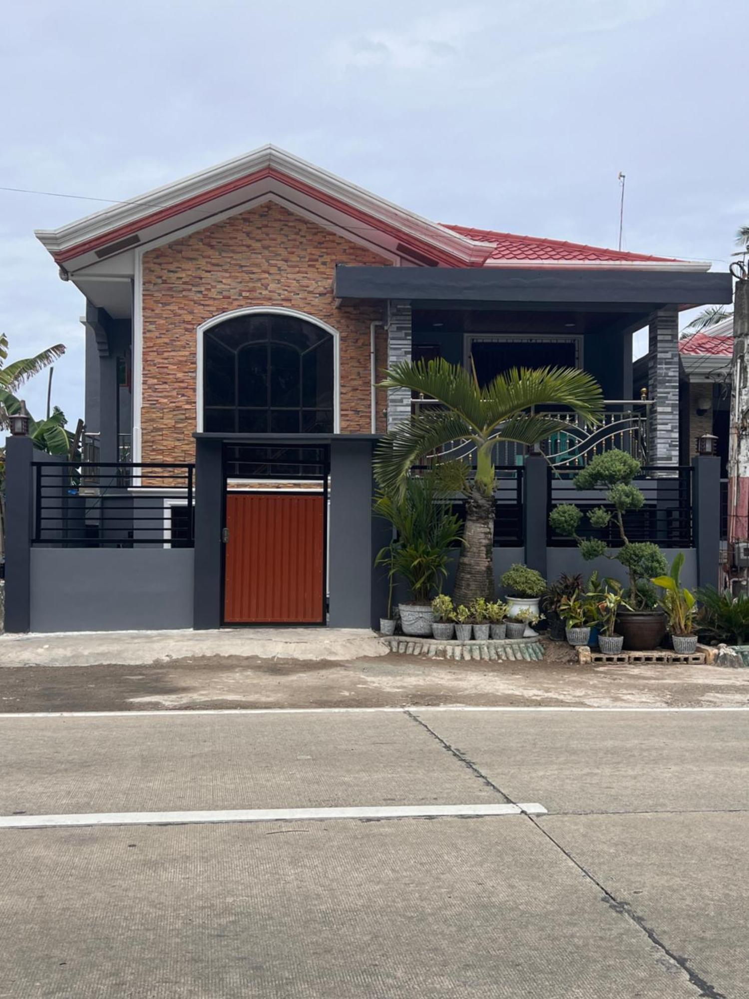 Luxury Vacation House Oceanfront In Lila, Bohol Hotel Exterior photo